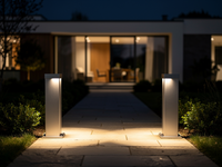 PillarPath Aluminum Lawn Light 4